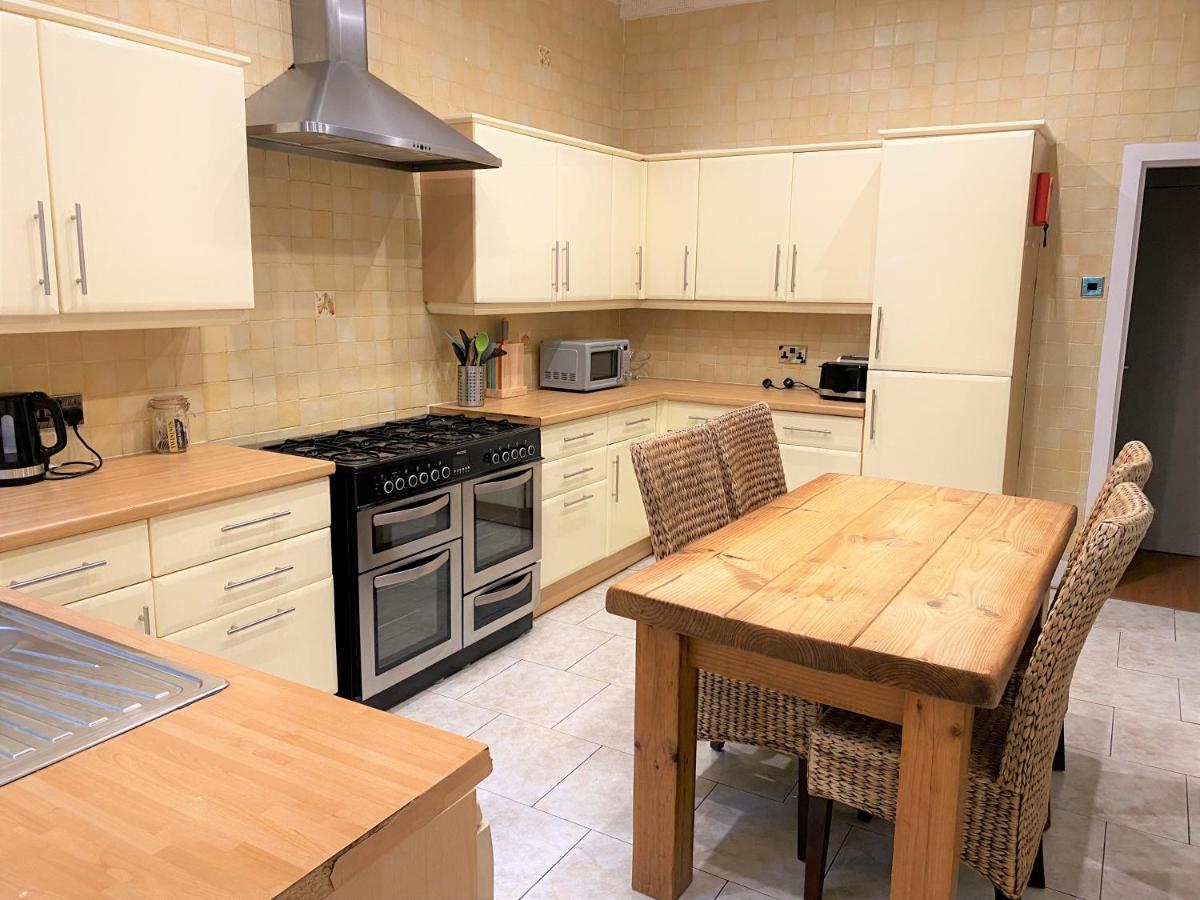 Villa With Park Views Close To Liverpool Centre Buitenkant foto