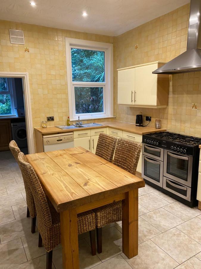 Villa With Park Views Close To Liverpool Centre Buitenkant foto