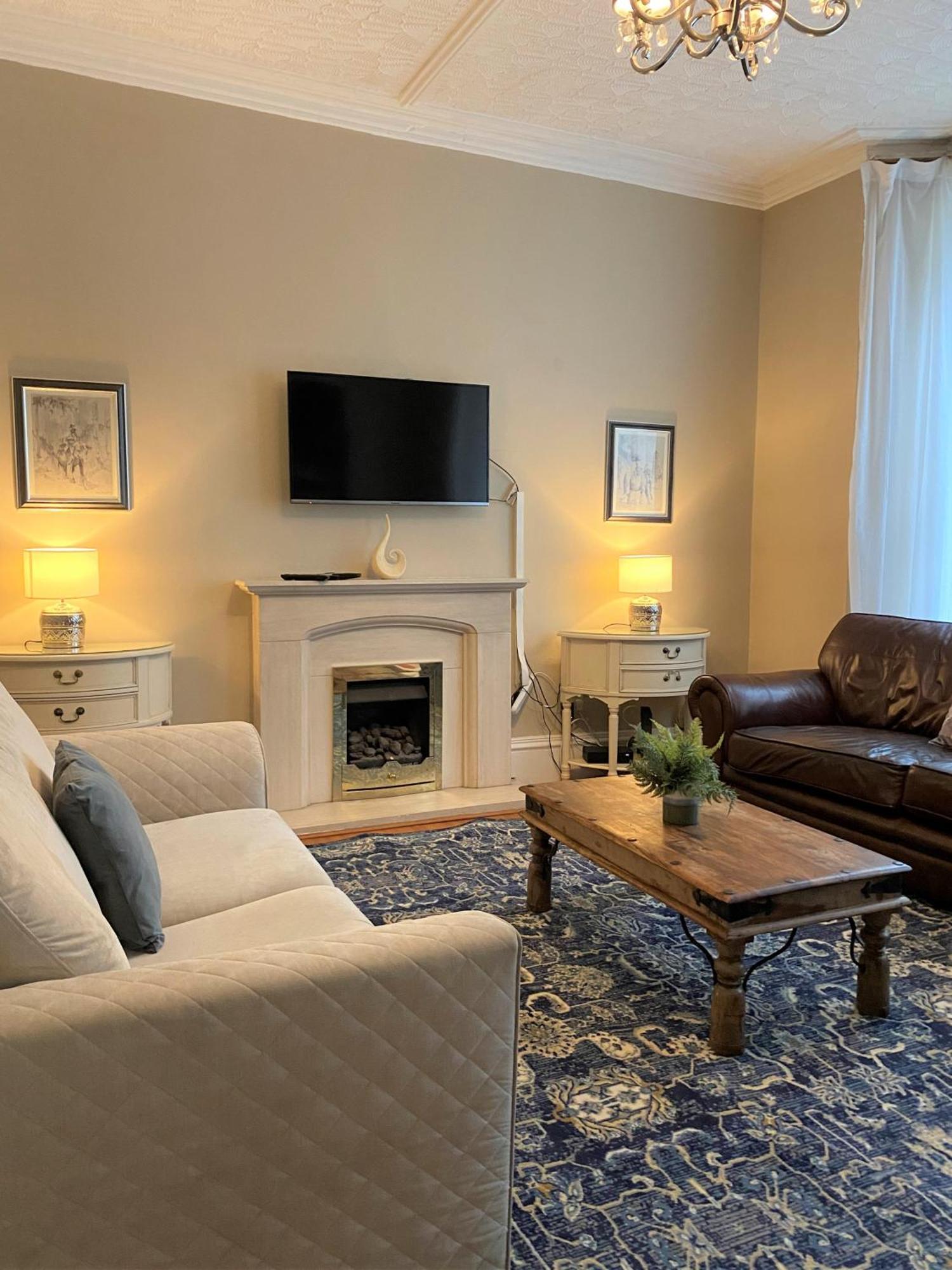 Villa With Park Views Close To Liverpool Centre Buitenkant foto